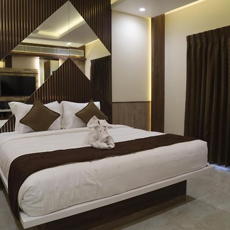 Kings Bury Inn Kumbakonam Kültér fotó