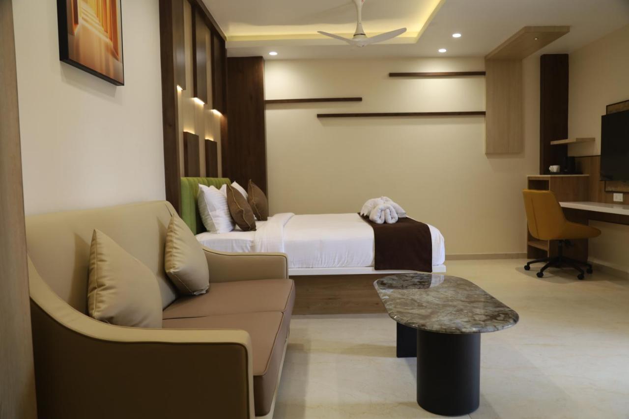 Kings Bury Inn Kumbakonam Kültér fotó