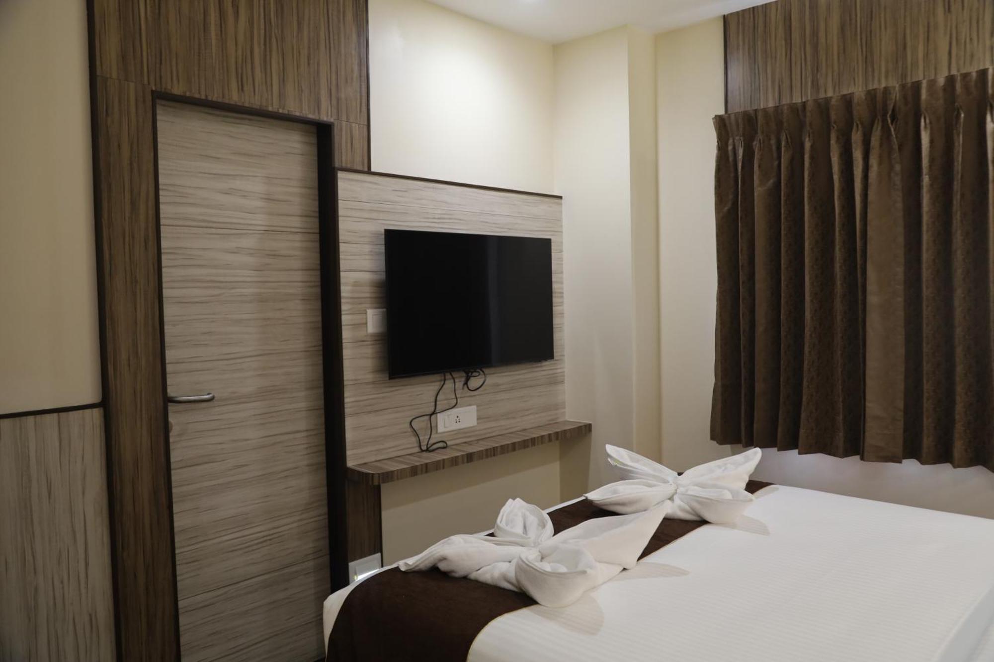 Kings Bury Inn Kumbakonam Kültér fotó