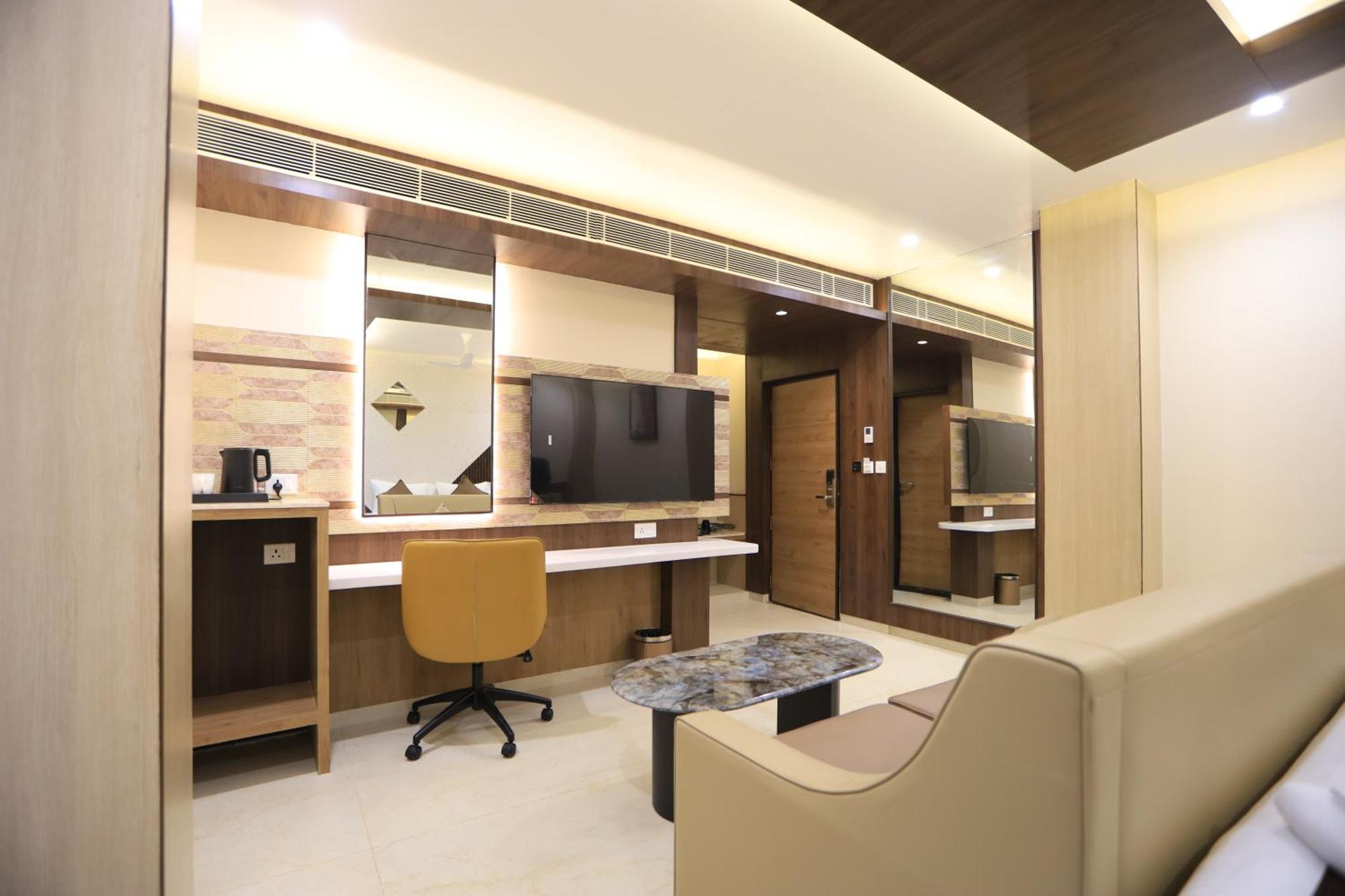 Kings Bury Inn Kumbakonam Kültér fotó