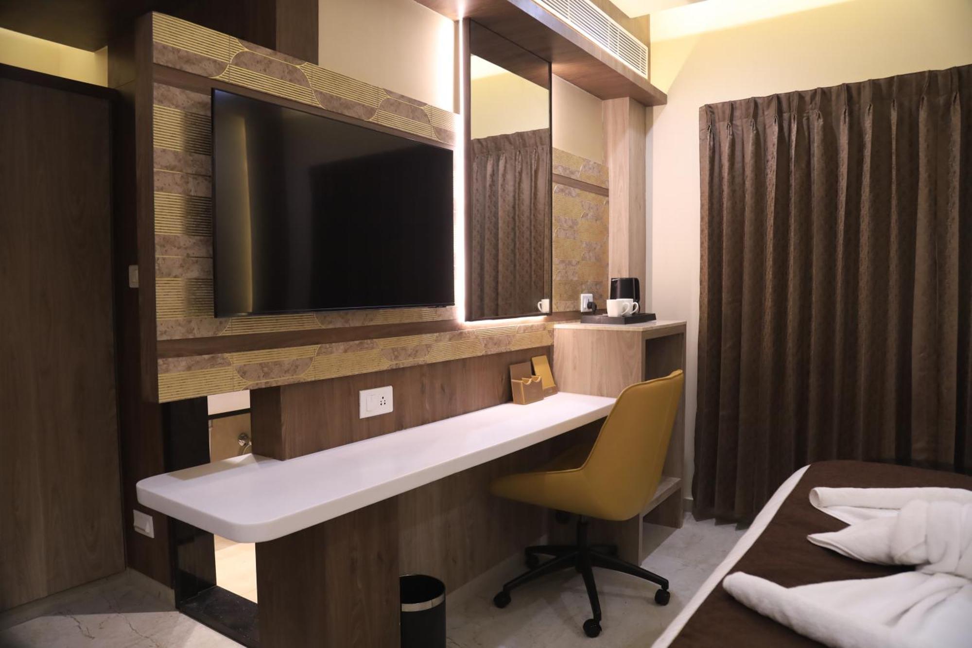 Kings Bury Inn Kumbakonam Kültér fotó