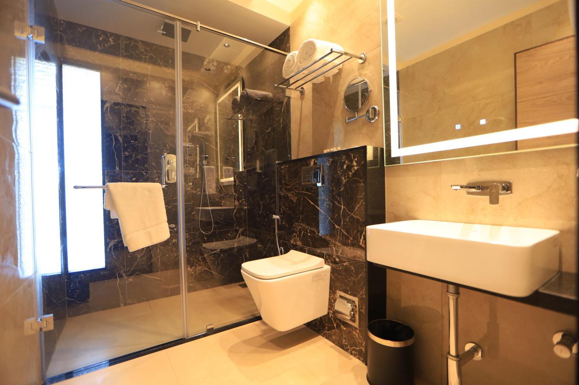 Kings Bury Inn Kumbakonam Kültér fotó