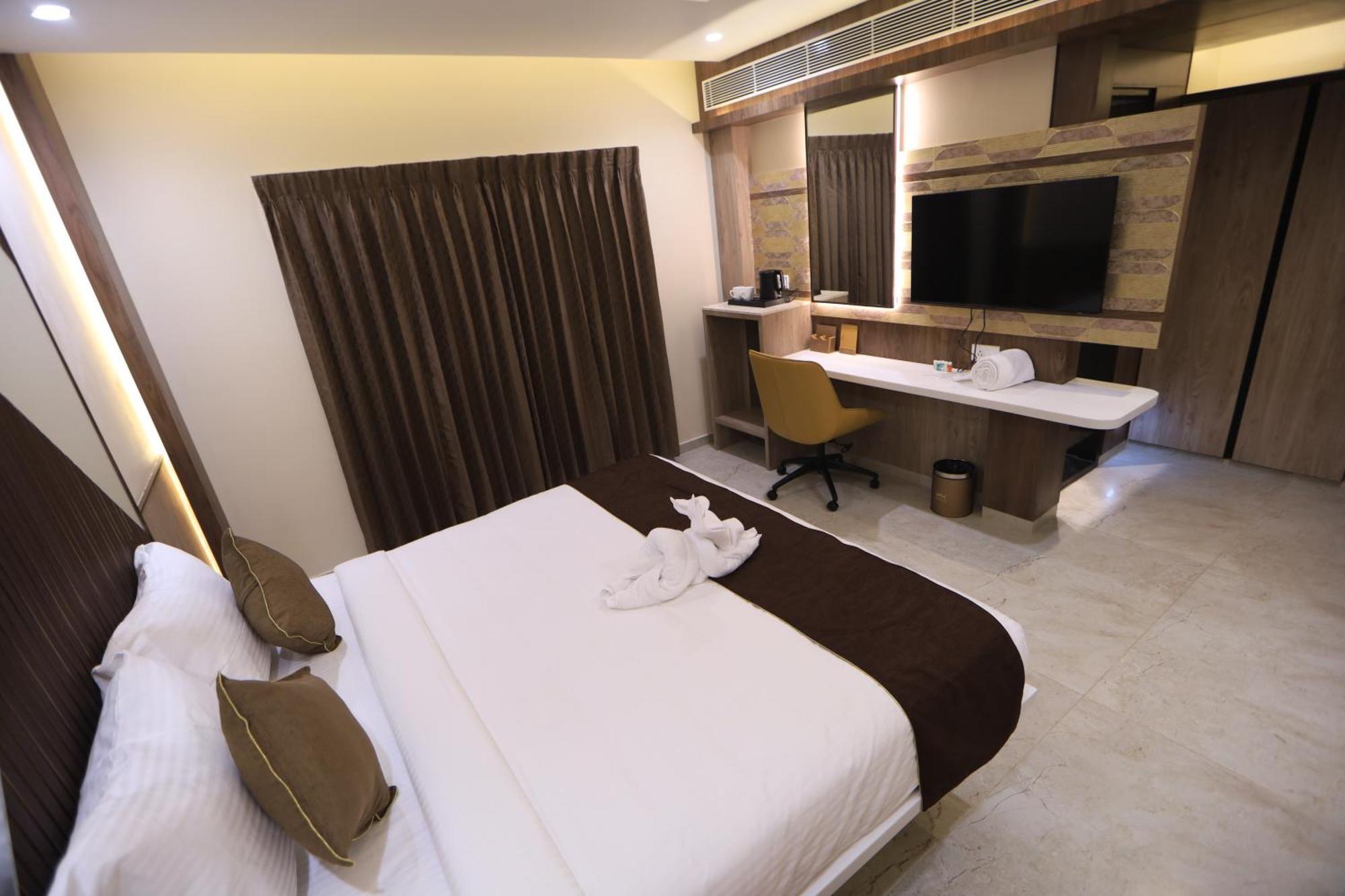 Kings Bury Inn Kumbakonam Kültér fotó